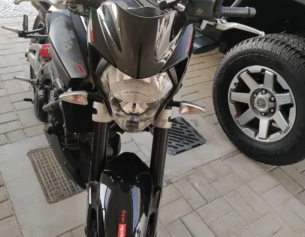 
								2015 Aprilia Shiver 750 full									