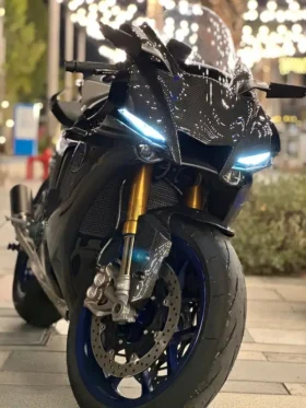 2022 Yamaha YZF-R1M