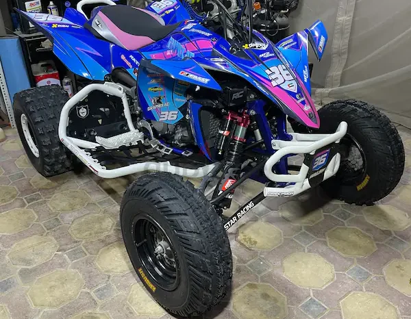 
								2012 Yamaha YFZ450R full									