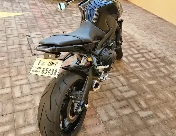 
								2016 Yamaha MT-09 full									