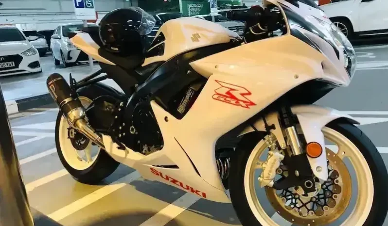 
								2020 Suzuki GSX-R600 full									