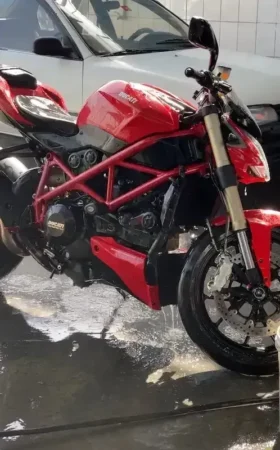 2014 Ducati Streetfighter 848