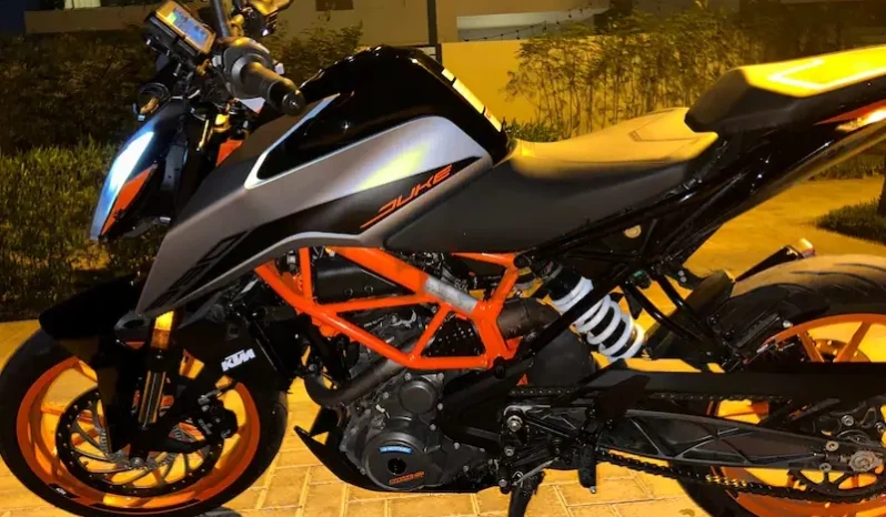 
								2022 KTM 390 Duke full									