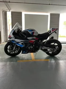 2022 BMW M 1000 RR