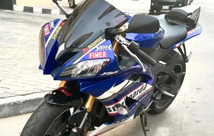 
								2013 Yamaha YZF-R6 full									