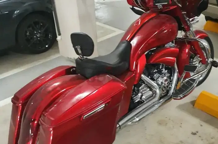 
								2015 Harley-Davidson Street Glide 107 (FLHX) full									