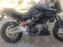 
										2015 Aprilia Shiver 750 full									