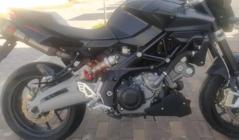 
								2015 Aprilia Shiver 750 full									