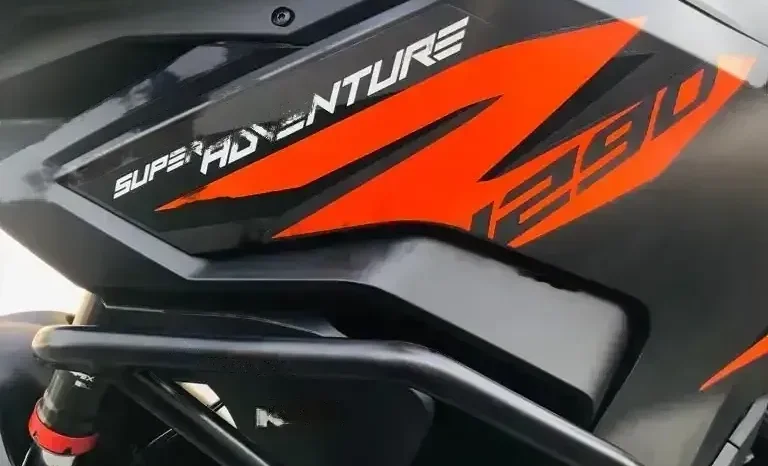 
								2021 KTM 1290 Super Adventure S full									