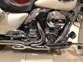 2016 Harley-Davidson Road King 107 (FLHR)