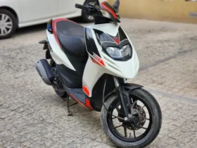 2017 Aprilia SR MT 125