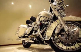 2016 Harley-Davidson Road King 107 (FLHR)