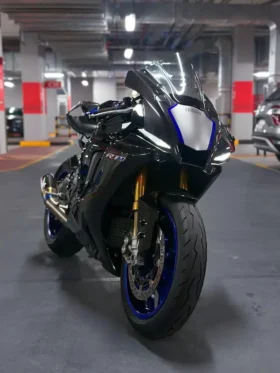 2021 Yamaha YZF-R1M