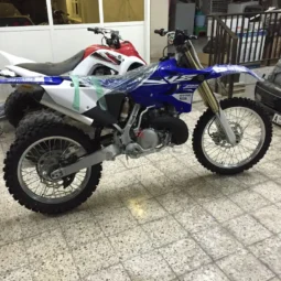 
										2015 Yamaha YZ250 full									