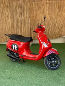 
										2012 Vespa LX 125 full									