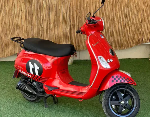 
								2012 Vespa LX 125 full									