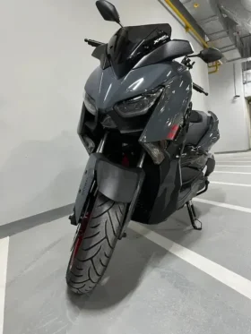 2022 Yamaha XMAX 300 (CZD300A)