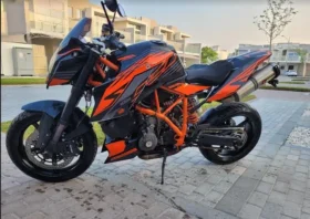 2010 KTM 990 Super Duke R