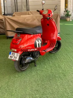 
										2012 Vespa LX 125 full									