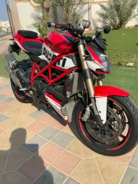 2011 Ducati Streetfighter 848