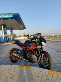 
										2015 Triumph Street Triple 675 full									