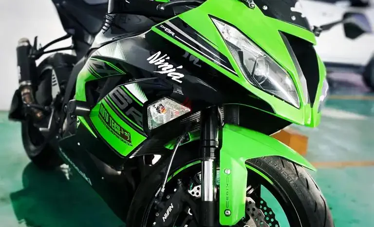 
								2017 Kawasaki Ninja ZX-6R (636) full									