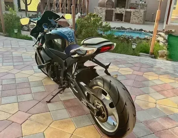 
								2018 Suzuki GSXR750 full									